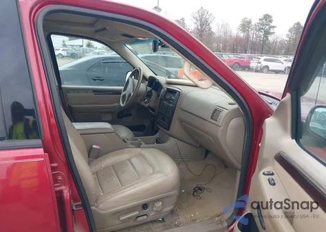 2005 Ford Explorer Limited z USA, uszkodzony, nr VIN 1FMDU75KX5UA83621